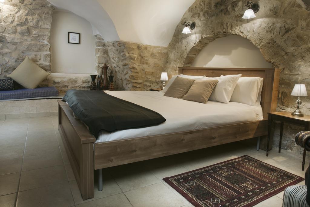 Hotel Avney Hahoshen Safed Esterno foto