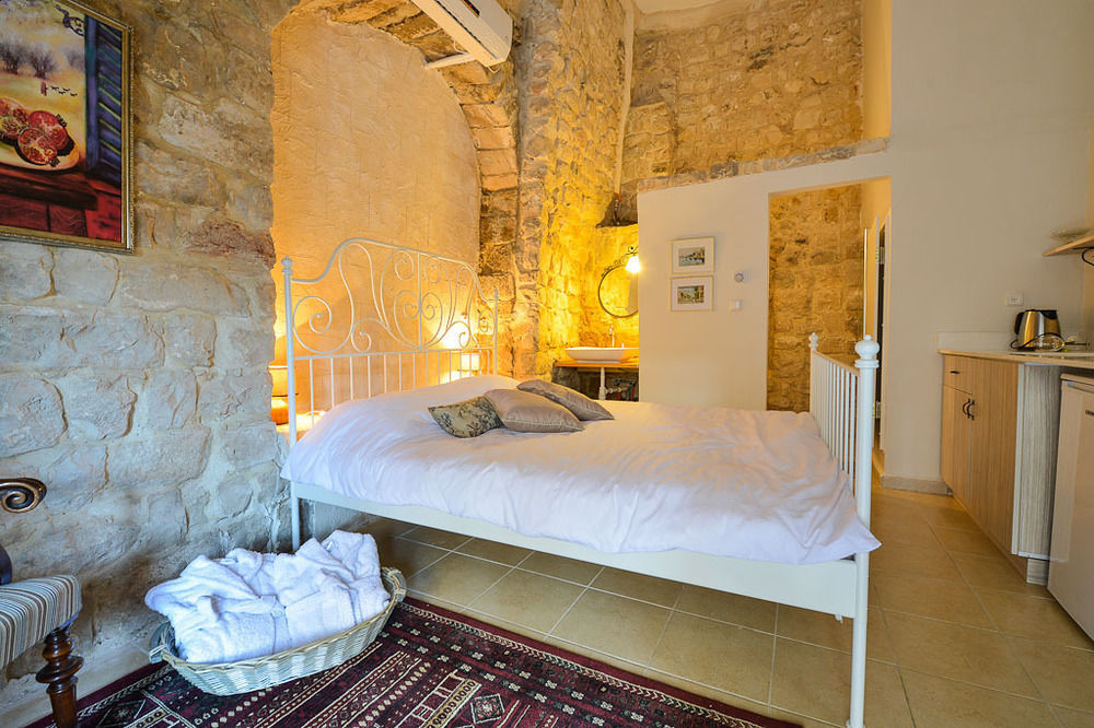 Hotel Avney Hahoshen Safed Esterno foto